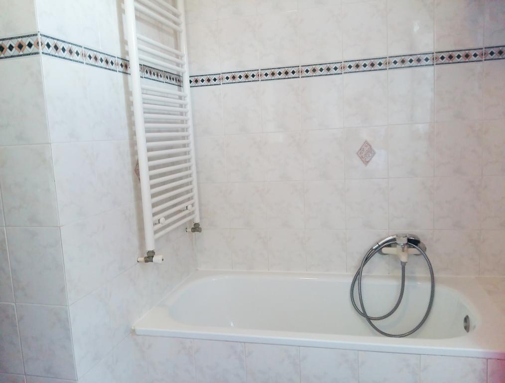 Jimmy Apartments بولا المظهر الخارجي الصورة