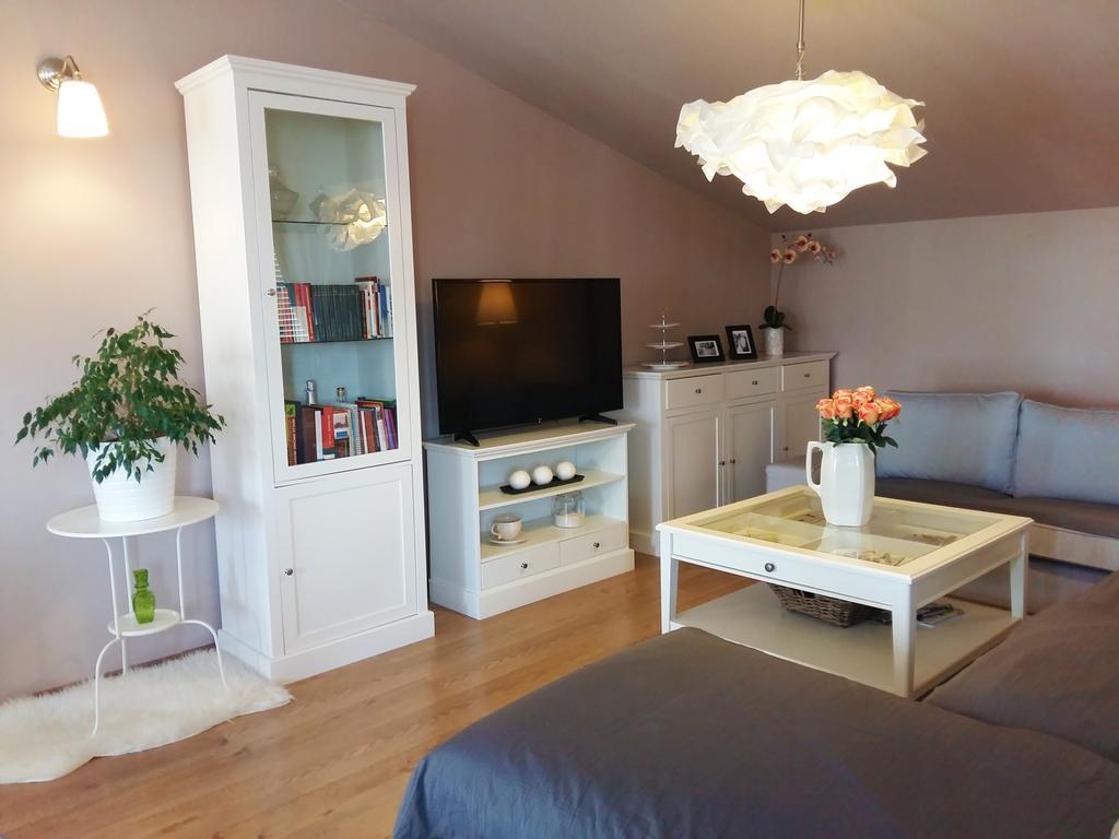Jimmy Apartments بولا المظهر الخارجي الصورة